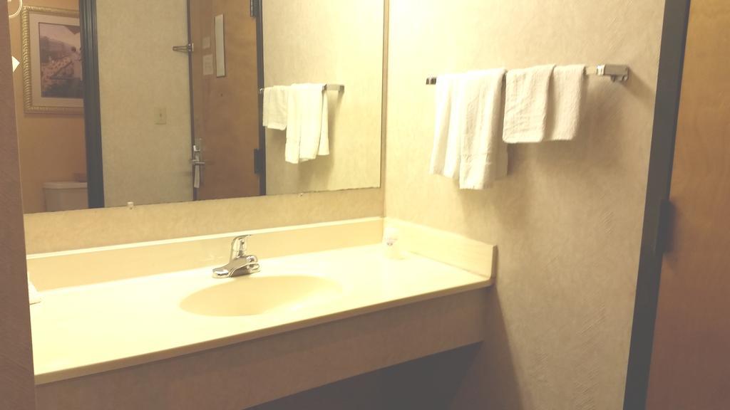 Americas Best Value Inn Ullin Mounds Eksteriør billede
